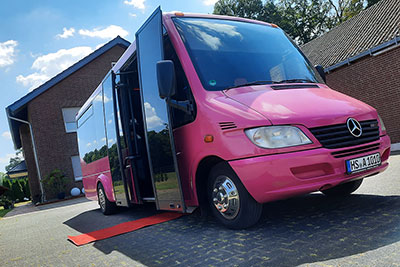 Shuttlebus (Pink)